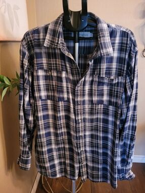 Wind River Men's Blue Plaid Button-Up Shirt